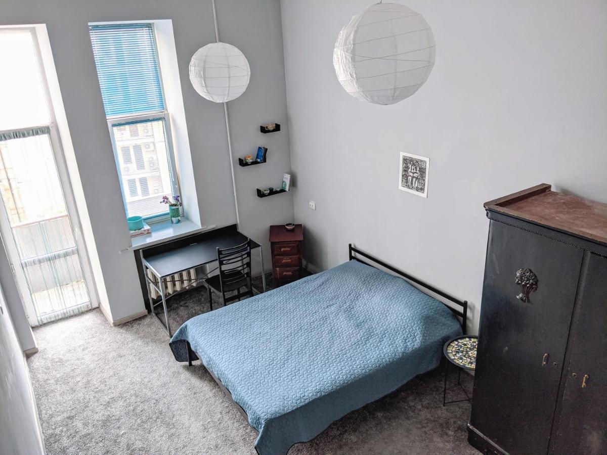 קייב Entire 2-Bedroom Authentic Flat מראה חיצוני תמונה