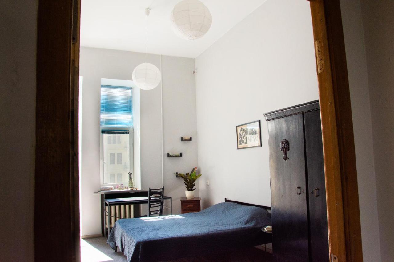 קייב Entire 2-Bedroom Authentic Flat מראה חיצוני תמונה