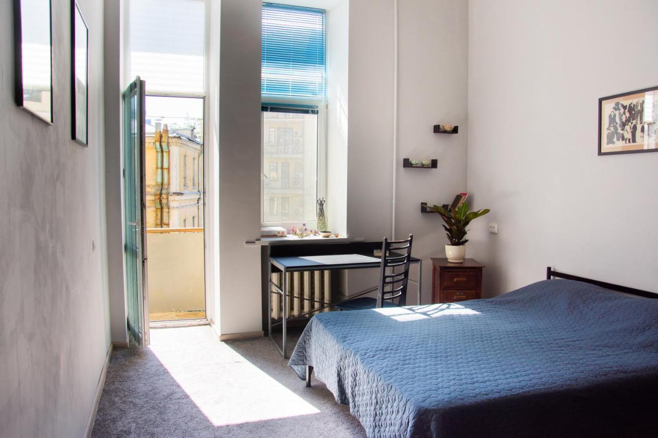 קייב Entire 2-Bedroom Authentic Flat מראה חיצוני תמונה