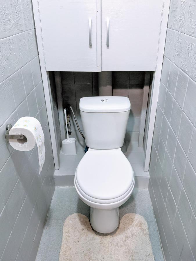קייב Entire 2-Bedroom Authentic Flat מראה חיצוני תמונה
